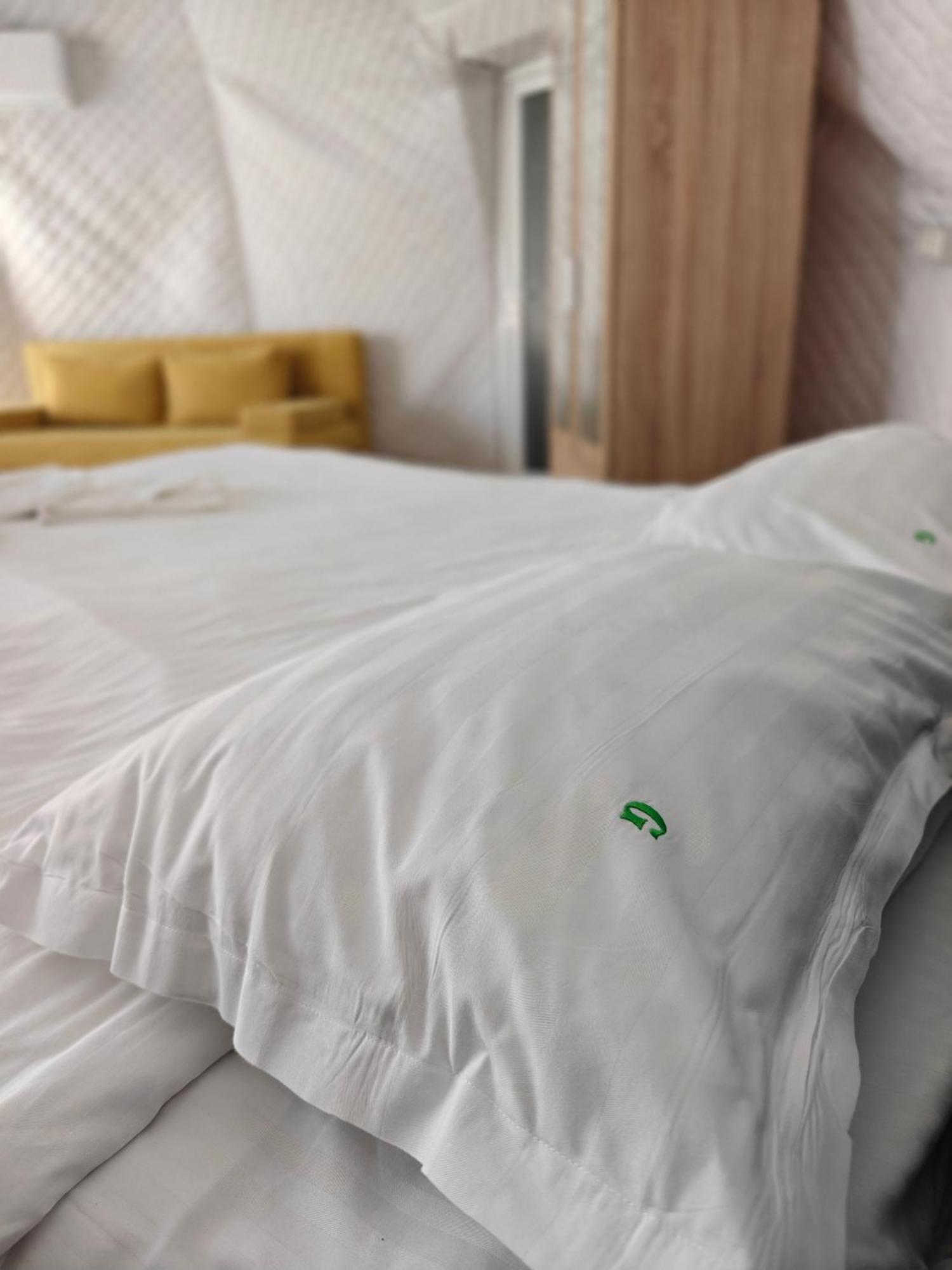 Glamping By The Sea Hotel Navodari Bagian luar foto
